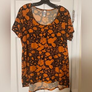 LuLaRoe size large classic t-shirt